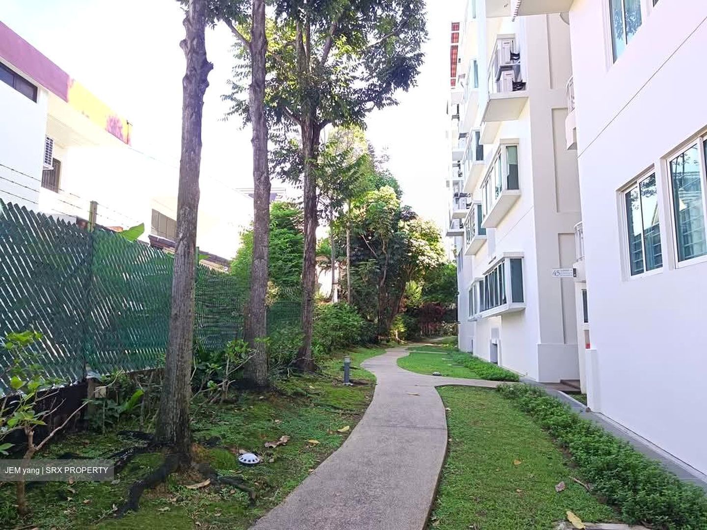 Country Park Condominium (D16), Condominium #575328281